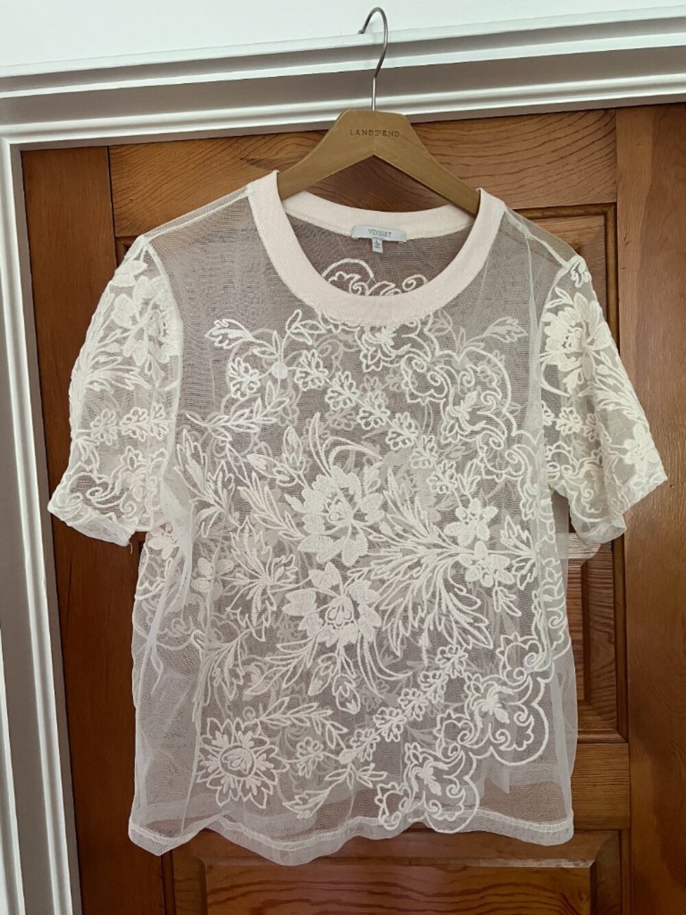 Veveret White Embroidered Mesh Top Size L Sheer Floral Lace Cottagecore Romantic